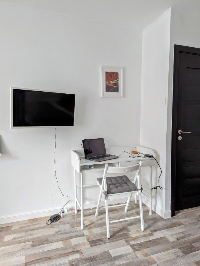 Sebastian Studio Apartment 부쿠레슈티 외부 사진