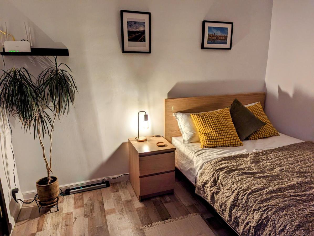 Sebastian Studio Apartment 부쿠레슈티 외부 사진