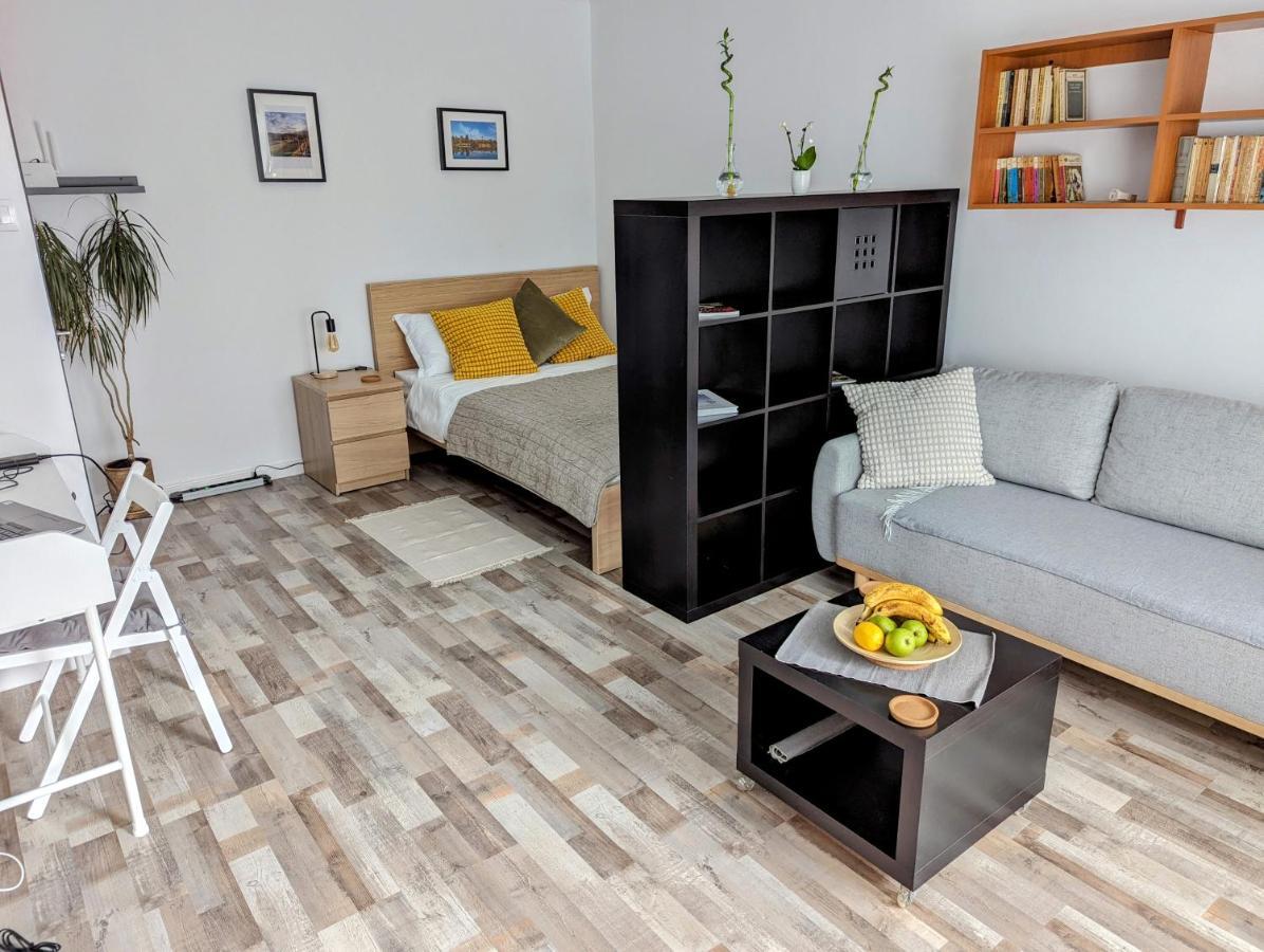 Sebastian Studio Apartment 부쿠레슈티 외부 사진