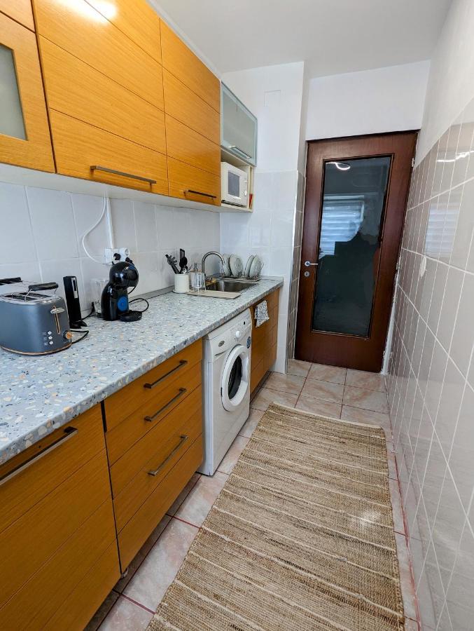 Sebastian Studio Apartment 부쿠레슈티 외부 사진