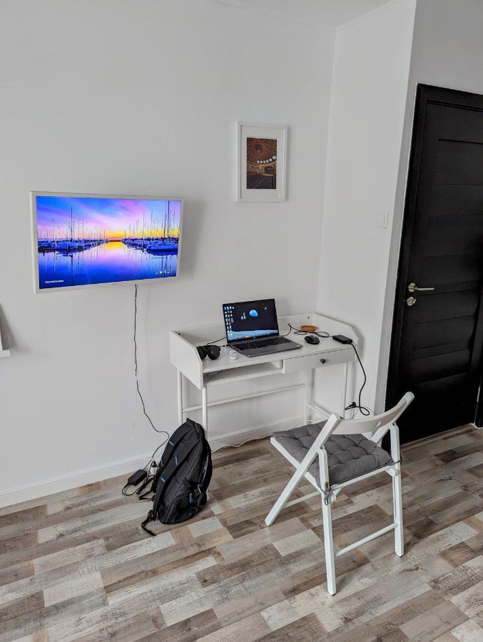 Sebastian Studio Apartment 부쿠레슈티 외부 사진