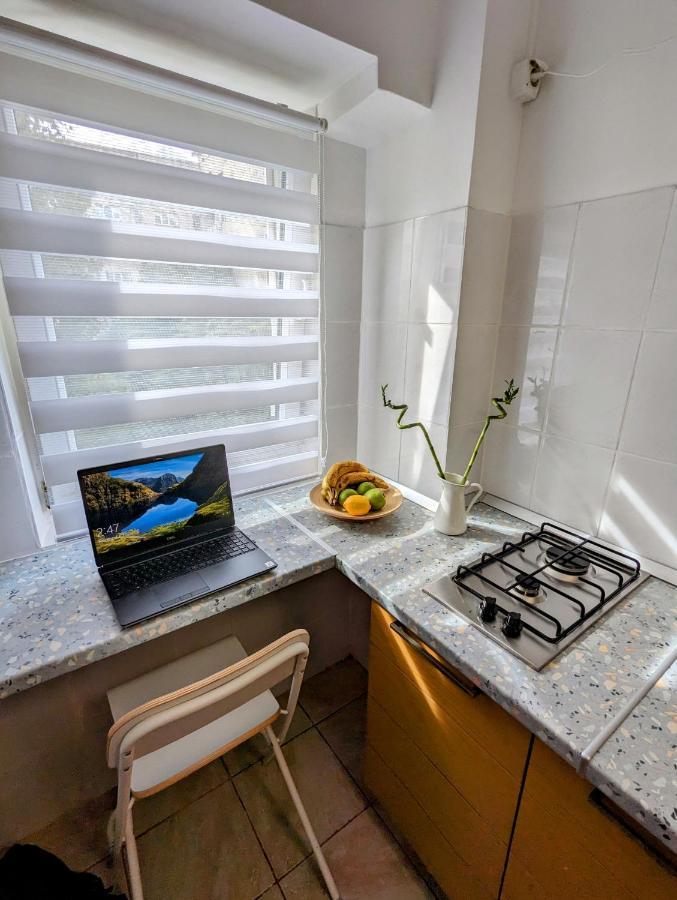 Sebastian Studio Apartment 부쿠레슈티 외부 사진